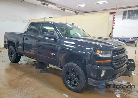 2016 Chevrolet Silverado K1500 Lt z USA, uszkodzony, nr VIN 1GCVKREC9GZ377357